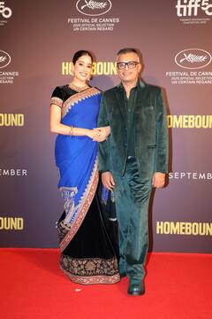 Homebound Screening: डीपनेक टॉप में मलाइका ने ढाया कहर, तो पिंक ड्रेस में खूब जचीं शिल्पा, विक्की-ऋतिक समेत पहुंचे ये स्टार्स