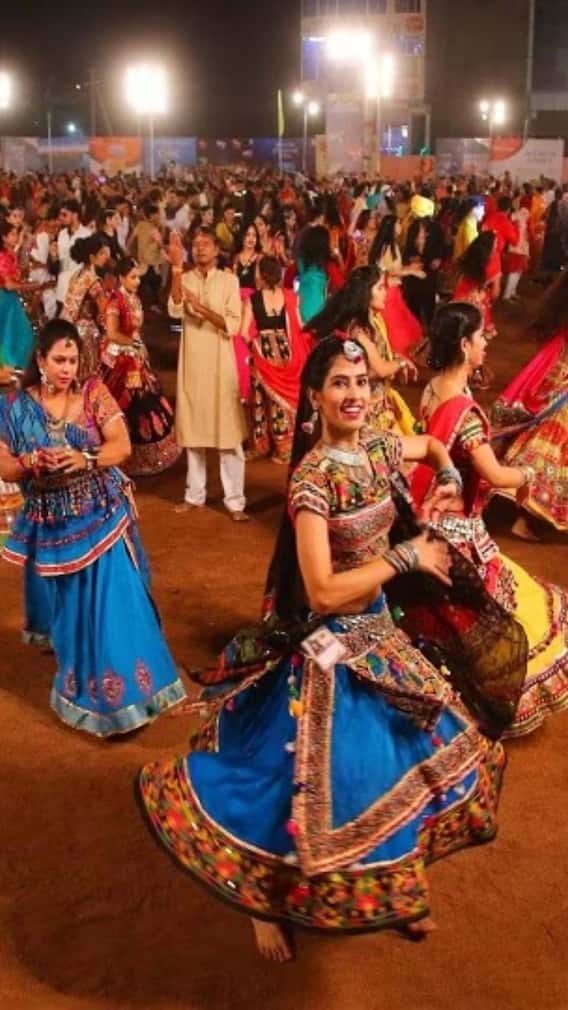 नवरात्रि के पांचवें दिन दिल्ली-NCR की इन 5 बेस्ट जगहों पर लें गरबा-डांडिया का असली मजा