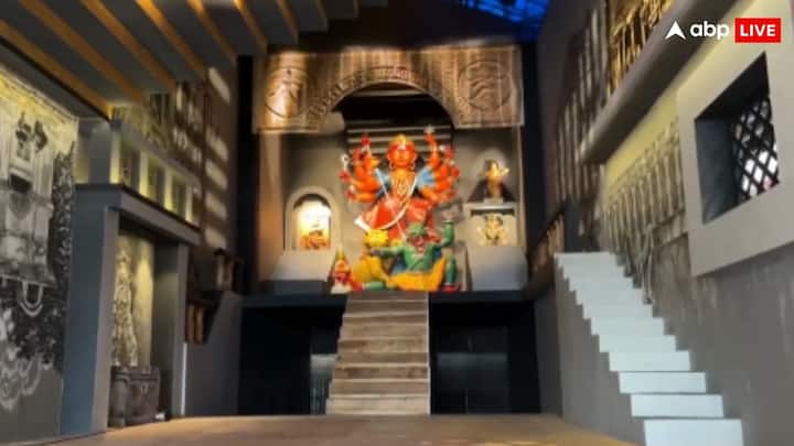 This list also includes untold stories of 'Ato Ghat Katha' ghats. The ghats situated on the banks of the Hooghly River in the city of Pandal, are usually decorated like the Ganga Ghat.