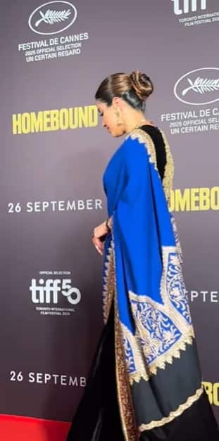 Along with this, some users were also seen praising Jahnavi. One wrote, 'Hey this is Sridevi's sari ..'