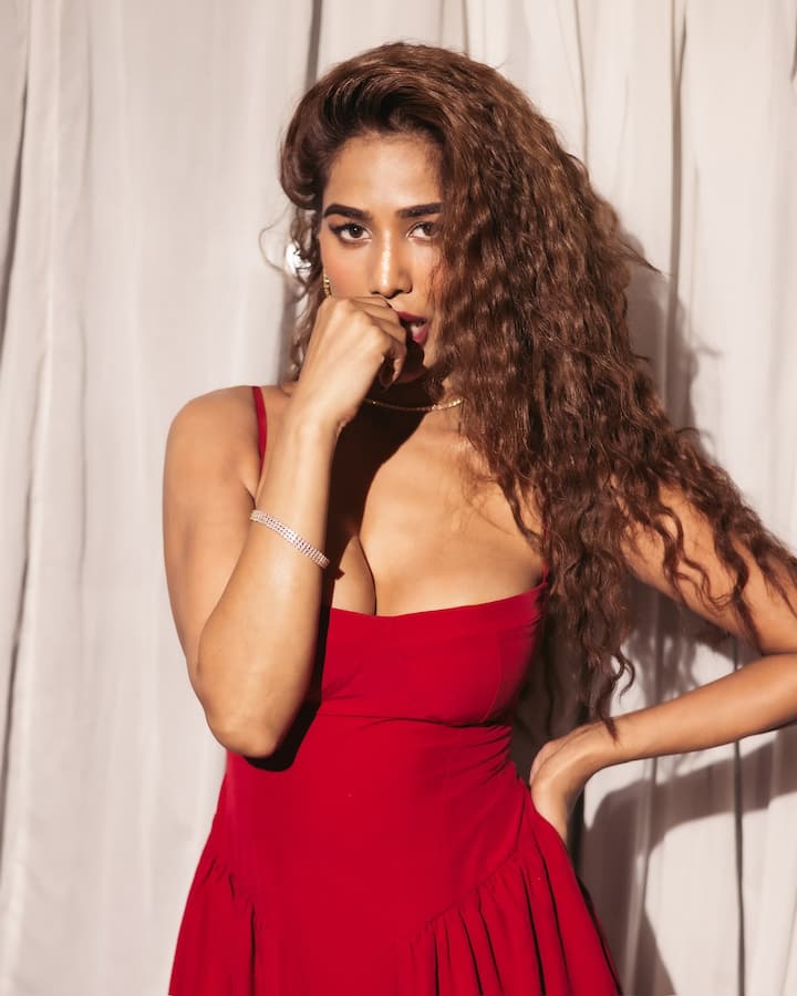 Ramlila Committee President Arjun Kumar had made it clear on Sunday (September 21) that Poonam Pandey will play the role of Mandodari. He had said that it is natural that not all people can think the same. (File photo)