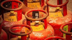 LPG Price Today: આજથી GST 2.0 લાગુ, શું LPG સિલિન્ડરના ભાવ પણ ઘટ્યા? જાણો કેટલો લાગે છે જીએસટી