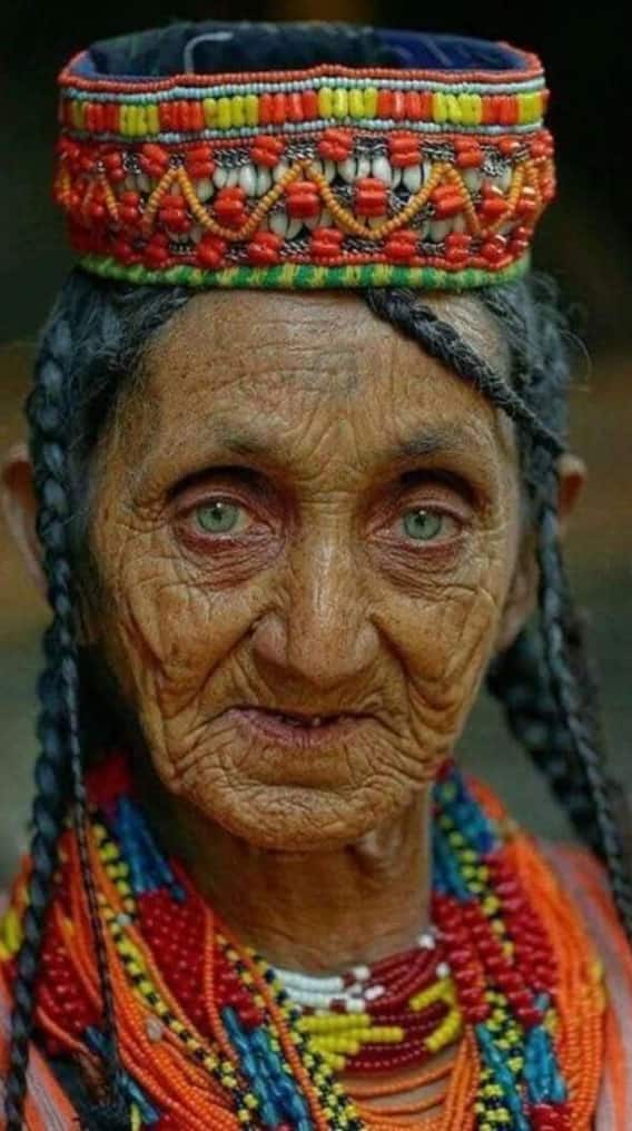 हुंजा जाति के लोग क्या खाते हैं?