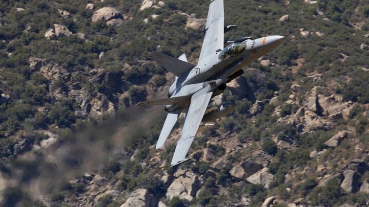 जानकारों का कहना है कि भविष्य में इसे 60 kW तक ले जाने की योजना है. कूलिंग तकनीक में तेजी से विकास हो रहा है. Collins Aerospace कंपनी ने Enhanced Power and Cooling System विकसित किया है, जिसकी क्षमता 80 kW तक पहुंच चुकी है.