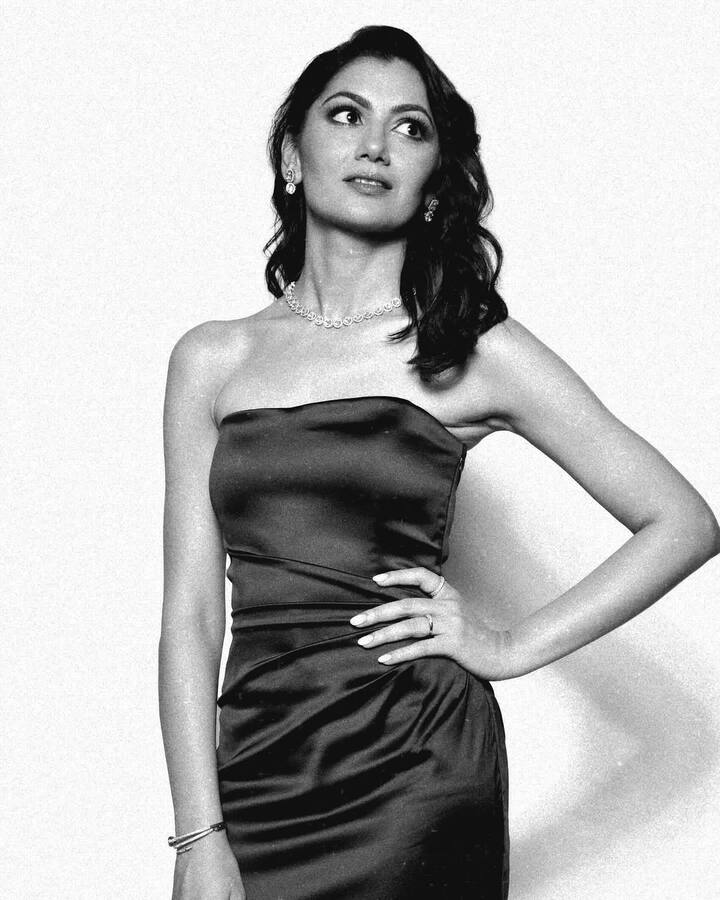 सृति झा फिलहाल किसी शो में नजर नहीं आ रही हैं. आखिरी बार उन्हें कैसे मुझे तुम मिल गए शो में देखा गया था.