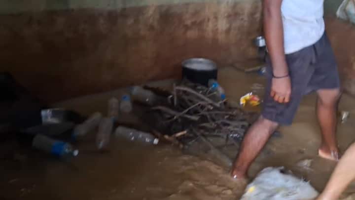 चांदणी नदीला गंभीररीत्या महापूर नागरिक ही पाण्यात अडकून बसले होते. याचबरोबर पशुधनाची ही मोठे नुकसान झाले आहे. विद्यार्थ्याचे शालेय साहित्यही ओले झाल्याच्या घटना समोर येत आहेत. त्यामुळे विविध अडचणींचा सामना करावा लागत आहे.