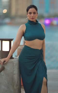 सृष्टि रोड़े की 10 खूबसूरत तस्वीरें, फैशन का बिखेरती हैं जलवा बर्थडे