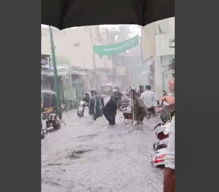 साडेतीन तास झालेल्या पावसाने सर्वत्र पाणीच पाणी...