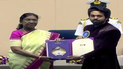 National Film Awards: ”தமிழன்டா எந்நாளும்”கையில் தேசிய விருது.. வேஷ்டியில் மேடை ஏறிய ஜி.வி.பிரகாஷ்!