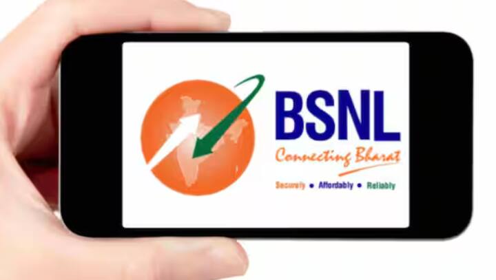 BSNL ਆਪਣੇ ਸੀਮਤ ਬਜਟ ਵਾਲੇ ਗਾਹਕਾਂ ਲਈ ਕਿਫਾਇਤੀ ਵਿਕਲਪ ਵੀ ਪੇਸ਼ ਕਰਦਾ ਹੈ। 107 ਰੁਪਏ ਵਾਲੇ ਪ੍ਰੀਪੇਡ ਪਲਾਨ ਦੀ ਵੈਧਤਾ 35 ਦਿਨਾਂ ਦੀ ਹੈ। ਇਹ 3GB ਹਾਈ-ਸਪੀਡ ਡੇਟਾ ਅਤੇ 200 ਮੁਫ਼ਤ ਵੌਇਸ ਮਿੰਟ ਪੇਸ਼ ਕਰਦਾ ਹੈ ਜੋ ਲੋਕਲ, STD ਅਤੇ ਰੋਮਿੰਗ ਕਾਲਾਂ ਲਈ ਵਰਤੇ ਜਾ ਸਕਦੇ ਹਨ। ਡਾਟਾ ਖਤਮ ਹੋਣ ਤੋਂ ਬਾਅਦ, ਸਪੀਡ 40kbps ਤੱਕ ਘੱਟ ਜਾਂਦੀ ਹੈ। ਮੁਫ਼ਤ ਮਿੰਟ ਖਤਮ ਹੋਣ ਤੋਂ ਬਾਅਦ, ਲੋਕਲ ਕਾਲਾਂ ਲਈ ₹1 ਪ੍ਰਤੀ ਮਿੰਟ, STD ਕਾਲਾਂ ਲਈ ₹1.30 ਪ੍ਰਤੀ ਮਿੰਟ, ਅਤੇ SMS ਲਈ ₹0.80 ਪ੍ਰਤੀ ਮੈਸੇਜ ਲਾਗੂ ਹੁੰਦਾ ਹੈ।