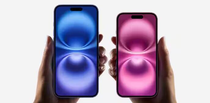 બીજી બાજુ, iPhone 16 અમેઝોન પર 69,499 રૂપિયામાં લિસ્ટેડ છે. જોકે SBI કાર્ડથી ચુકવણી કરવાથી લગભગ 4,000 રૂપિયાનું ડિસ્કાઉન્ટ મળશે, આ કિંમત હજુ પણ Flipkart ની ઑફર કરતા ઘણી વધારે છે. તેથી Flipkart સેલ દરમિયાન iPhone 16 ખરીદવો વધુ ફાયદાકારક રહેશે.