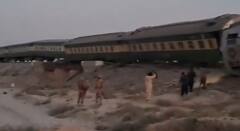 પાકિસ્તાનમાં જાફર એક્સપ્રેસમાં વિસ્ફોટ: ટ્રેન પાટા પરથી ઉતરી, અનેક ડબ્બા પલટ્યા; થોડા કલાકો પહેલાં જ સૈન્ય પર હુમલો થયો હતો