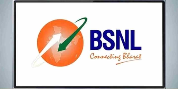 इस नए प्रीपेड प्लान में यूज़र्स को 28 दिनों की वैधता के साथ अनलिमिटेड वॉयस कॉल्स मिलती हैं. इसके अलावा रोज़ाना 2GB हाई-स्पीड डेटा और 100 SMS प्रति दिन दिए जाते हैं. डेटा लिमिट खत्म होने के बाद इंटरनेट स्पीड घटकर 40kbps रह जाती है. साथ ही BSNL रिचार्ज पर 2% का डिस्काउंट भी दे रहा है जो इसे और आकर्षक बनाता है.