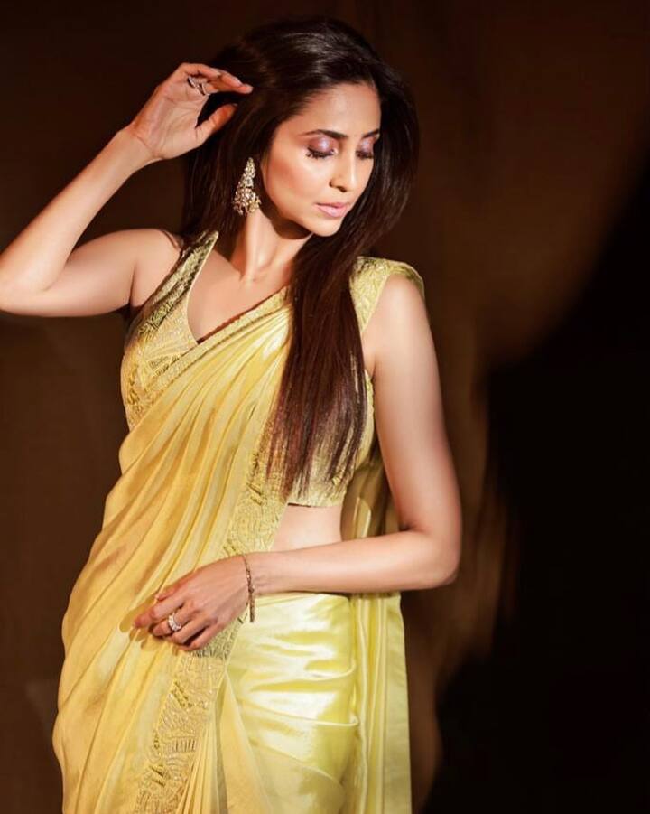 ये कहना गलत नहीं होगा कि गौतमी की फिटनेस के आगे न्यूकमर्स भी फेल हैं.