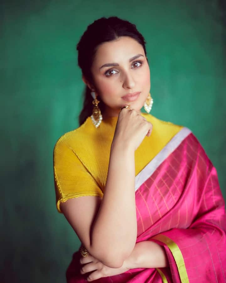 The actress got a lot of fame from this film. After this, the actress appeared in 'Shuddh Desi Romance', 'Hans to Fansi', 'Kill Dil', 'Golmaal Again', 'Kesari', 'Saina', 'Mission Raniganj', and 'Chamkila'.
