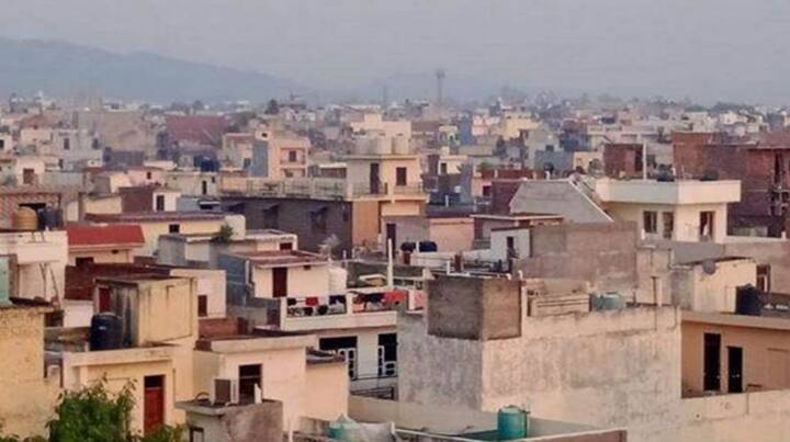 Punjab News: ਕੇਂਦਰ ਸਰਕਾਰ ਵੱਲੋਂ ਆਮ ਜਨਤਾ ਨੂੰ ਦਿਵਾਲੀ ਦਾ ਖਾਸ ਤੋਹਫ਼ਾ ਦਿੱਤਾ ਗਿਆ ਹੈ। ਸਰਕਾਰ ਵੱਲੋਂ ਜ਼ਰੂਰੀ ਵਸਤੂਆਂ 'ਤੇ ਜੀਐਸਟੀ ਹਟਾਉਣ ਅਤੇ ਘਟਾਉਣ ਨਾਲ ਜਨਤਾ ਖੁਸ਼ ਹੋਈ ਹੈ।