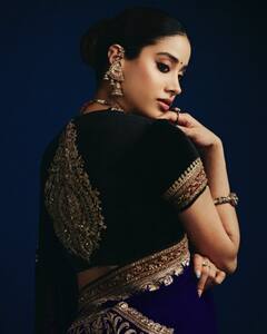 Janhvi Kapoor Channels Sridevi In Heirloom Pashmina Saree At Homebound Premiere; PICS