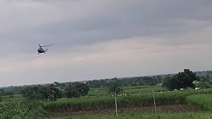 करमाळा तालुक्यातील संगोबा येथे अडकलेल्या 90 ग्रामस्थांना सोडवायला NDRF ची बोट पोहोचली असून ग्रामस्थांचे रेस्क्यू केले जाणार आहे.