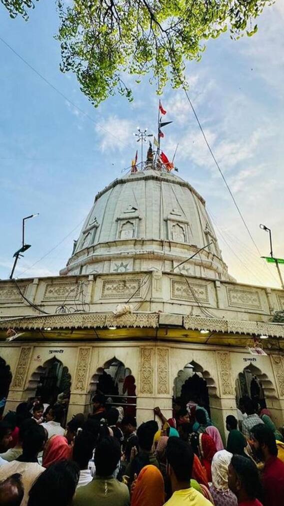 नवरात्रि के चौथे दिन मां कुष्मांडा के दर्शन को ऐसे करें यात्रा प्लान – भारत के ये मंदिर हैं सबसे खास