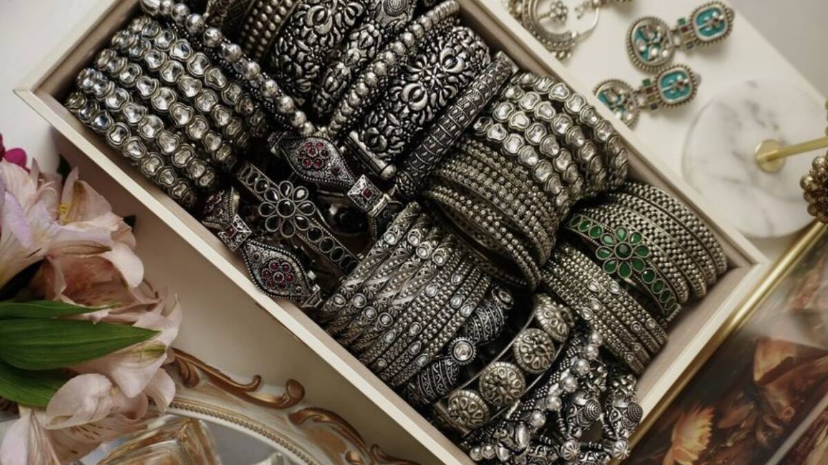 (Image Source: Pinterest/ANJIIQBAL77)