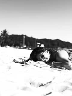 रामायण की 'सीता' साई पल्लवी की बहन की 10 तस्वीरें, समंदर में स्विमसूट पहन की मस्ती