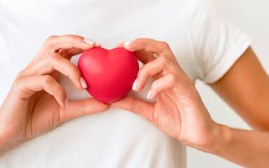 हृदय स्वास्थ्य मजबूत: नियमित सुबह की दौड़ हृदय को स्वस्थ रखती है. यह ब्लड सर्कुलेशन सुधारती है और हृदय रोगों का खतरा कम करती है.