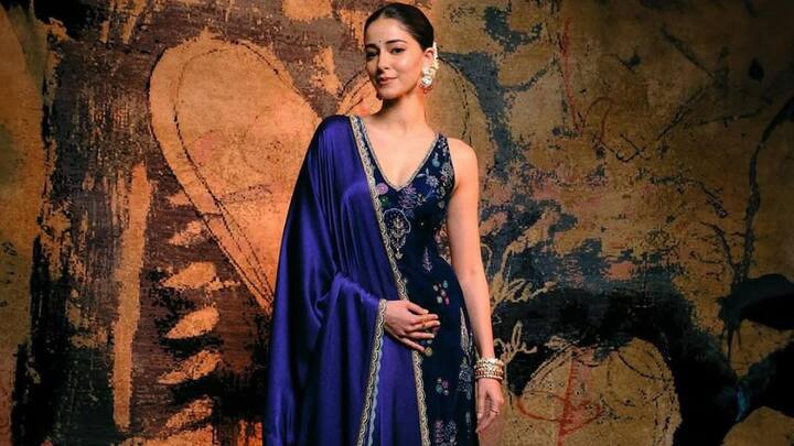 Ananya chose this blue velvet kurta with floral embroidery, paired with straight pants. The sleeveless kurta featured a V-neckline, adding a refined touch. (Image Source: Instagram/ ananyapanday)