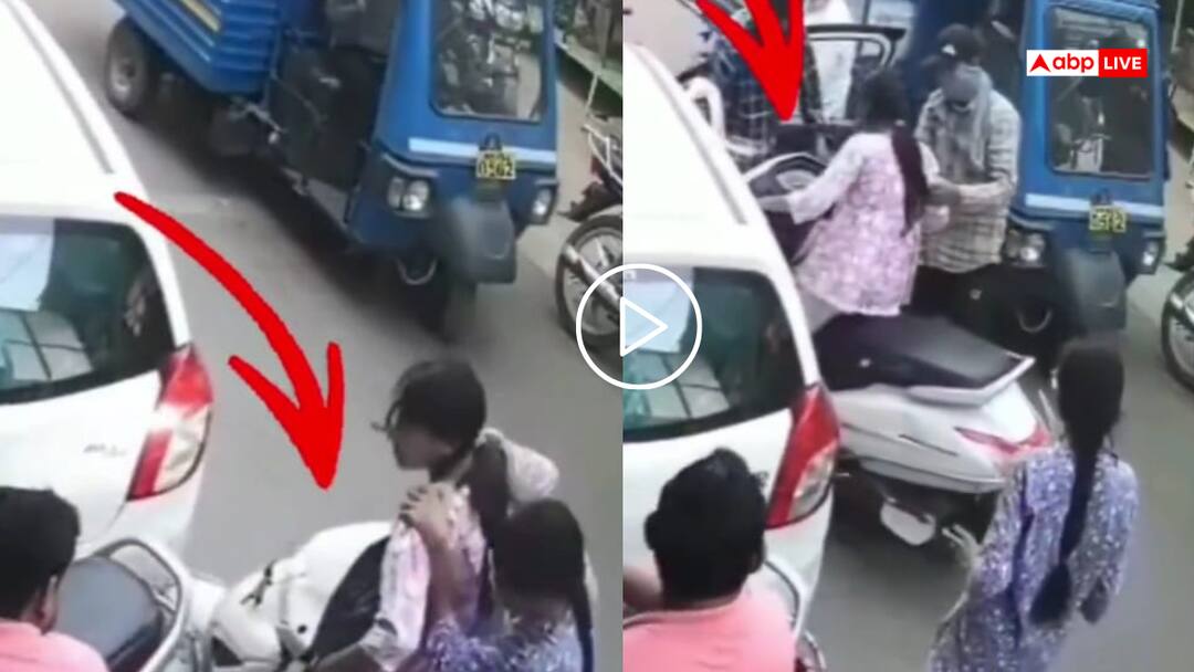 Video: किसका मुंह देखकर घर से निकला था! स्कूटी सवार लड़की ने पहले कार फिर ड्राइवर को ठोका, वीडियो वायरल A car collided with Papa Pari scooter then the driver opened the door and came out only to collide again watch viral video Video: किसका मुंह देखकर घर से निकला था! स्कूटी सवार लड़की ने पहले कार फिर ड्राइवर को ठोका, वीडियो वायरल