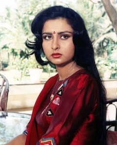 इस बॉलीवुड की हसीना का था एक्स्ट्रा मैरिटल अफेयर, मिलने के लिए जाती थीं हांगकांग