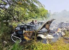 ਮੁਹਾਲੀ ‘ਚ ਪਾਰਕਿੰਗ ‘ਚ ਖੜ੍ਹੀਆਂ ਕਾਰਾਂ ਨੂੰ ਲੱਗੀ ਅੱਗ, ਮੱਚ ਗਿਆ ਭਾਂਬੜ; 10 ਗੱਡੀਆਂ ਸੜ ਕੇ ਹੋਈਆਂ ਸੁਆਹ