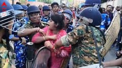 বারাসাতে সৌগত রায়, নির্মল ঘোষদের গাড়ি ঘিরে তুমুল বিক্ষোভ টেট উত্তীর্ণদের, ১ ঘণ্টারও বেশি সময় অবরুদ্ধ যশোর রোড