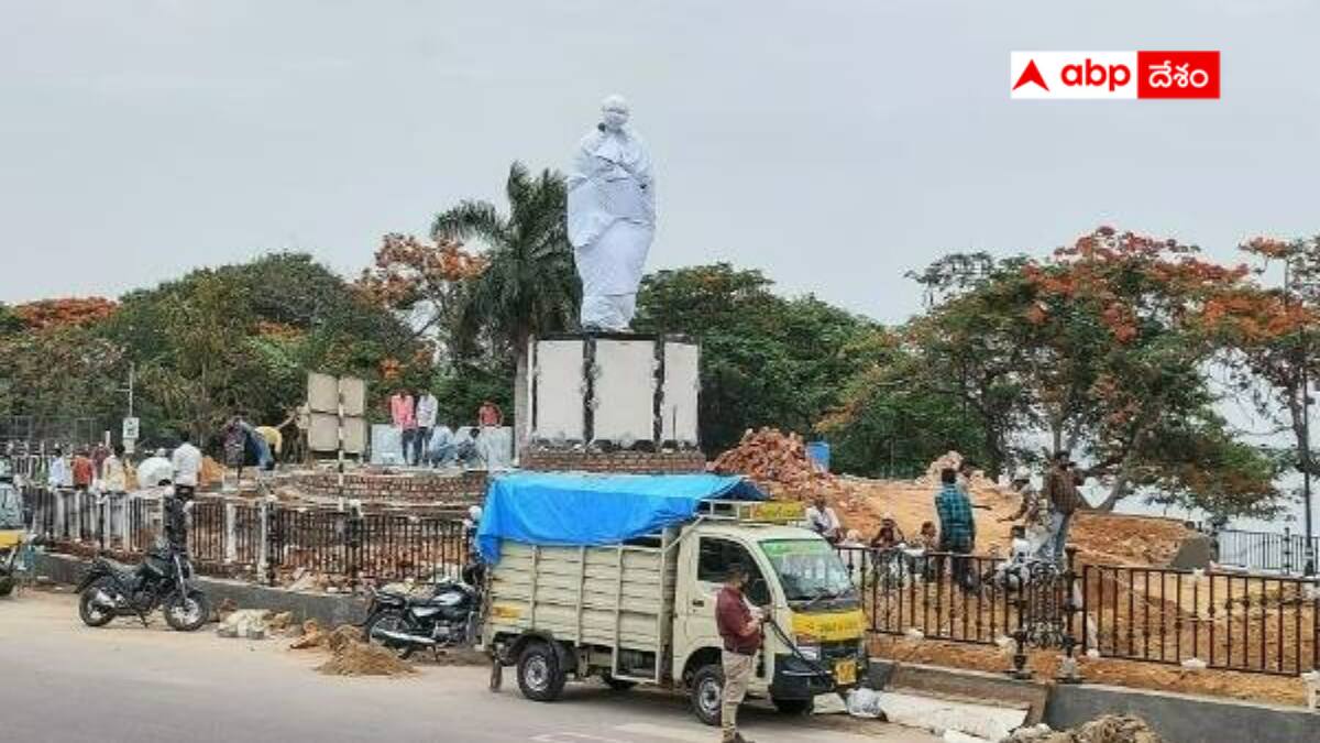 Andhra Statues Removal: ఏపీలో రోడ్లపై ఉన్న అనధికార విగ్రహాలు తొలగించాలని నిర్ణయం - ఎన్టీఆర్, వైఎస్అర్‌లవీ తొలగిస్తారా ?
