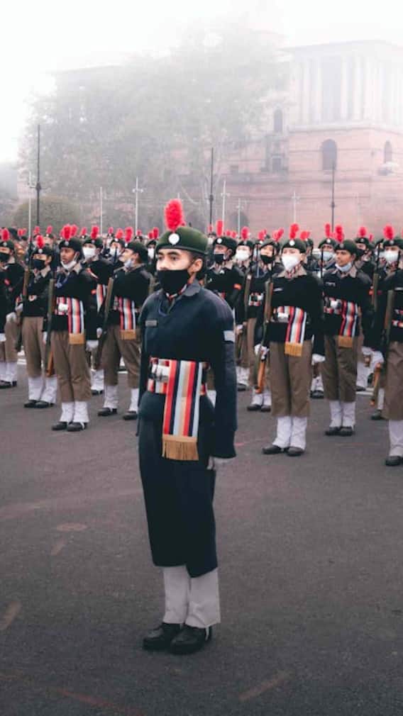 आर्मी में नौकरी के लिए कितनी होनी चाहिए लड़कियों की हाइट?