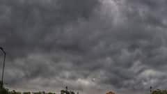 Weather Update:   নতুন নিম্নচাপের জের, আজ ও কাল বিক্ষিপ্ত ভাবে বজ্রবিদ্যুৎ-সহ বৃষ্টির পূর্বাভাস, সপ্তমী-অষ্টমী-নবমী কেমন কাটবে ?