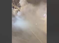 मुंबईच्या कोस्टल रोड टनेलमध्ये बर्निंग कारचा थरार; मोठी वाहतूक कोंडी, पोलिसांनी थांबवली वाहतूक