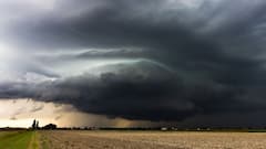 Weather Update:   নতুন নিম্নচাপের জের, আজ ও কাল বিক্ষিপ্ত ভাবে বজ্রবিদ্যুৎ-সহ বৃষ্টির পূর্বাভাস, সপ্তমী-অষ্টমী-নবমী কেমন কাটবে ?