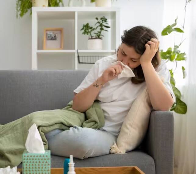 ਡੇਂਗੂ ਸਿਰਫ ਬੁਖਾਰ ਤੱਕ ਸੀਮਤ ਨਹੀਂ ਰਹਿੰਦੀ। ਇਹ ਜੋੜਾਂ ਅਤੇ ਮਾਸਪੇਸ਼ੀਆਂ ਵਿੱਚ ਦਰਦ, ਸਰੀਰ ਦੇ ਅੰਗਾਂ 'ਚ ਟੁੱਟਣ ਦਾ ਅਹਿਸਾਸ ਵੀ ਕਰਵਾ ਸਕਦੀ ਹੈ।