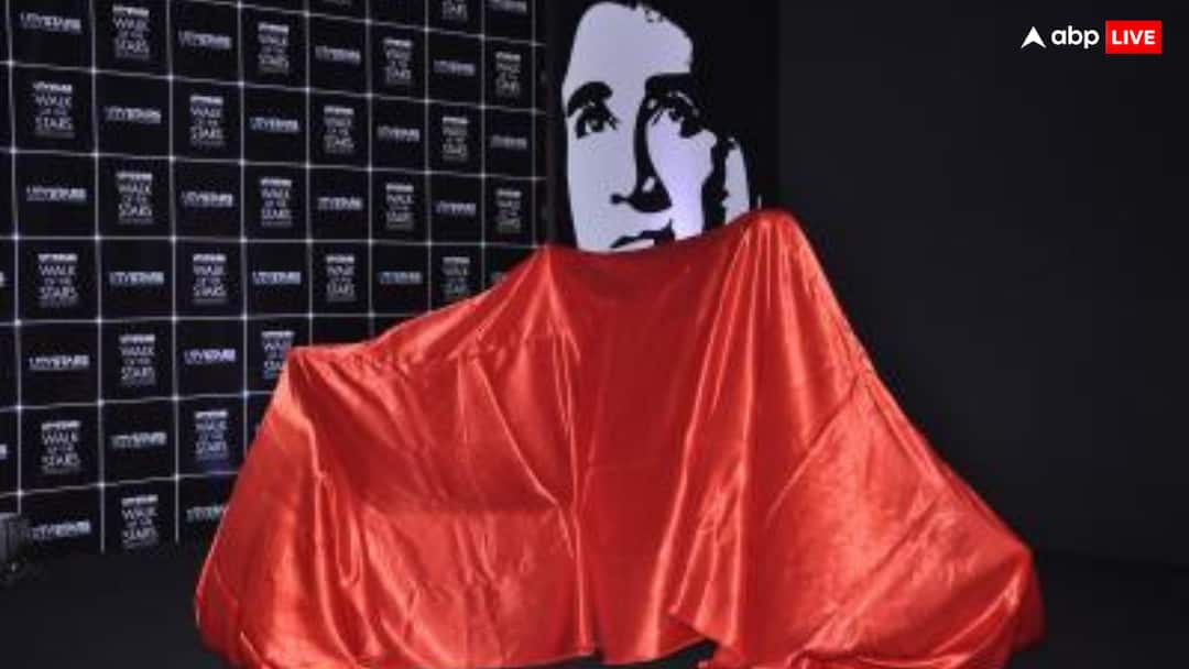 Dev Anand Birth Anniversary: देव आनंद ने सालों मेहनत करके कमाए थे पहली बार पैसे, भिखारी की भूख देखी न गई तो जेब कर दी खाली dev anand birth Anniversary know actors kissa when he gave all his money to a beggar Dev Anand Birth Anniversary: देव आनंद ने सालों मेहनत करके कमाए थे पहली बार पैसे, भिखारी की भूख देखी न गई तो जेब कर दी खाली