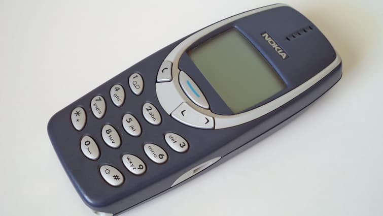 बार-बार गिरने पर भी क्यों नहीं टूटते थे Nokia के पुराने फोन? सीक्रेट से उठ गया पर्दा, यहां जानें मजबूती का राज