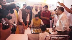 सागर में CM मोहन यादव ने दी 200 करोड़ से अधिक की सौगात, छात्रों संग खेला शतरंज