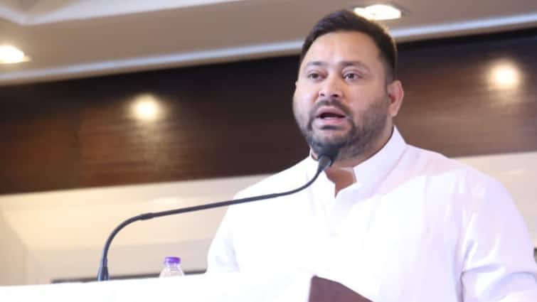 <div>Tejashwi Yadav Promises 'Mai Bahin Maan Yojana' In Bihar, Pledges Rs 2,500 Monthly To Women If RJD-Cong Wins</div>