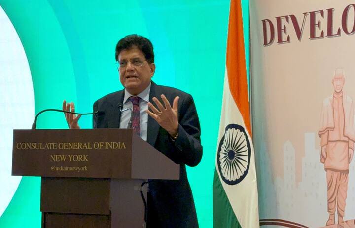 न्यूयॉर्क दौऱ्यावर असलेल्या केंद्रीय वाणिज्य मंत्री पीयूष गोयल यांनी संकेत दिले की भारताला अमेरिकेकडून तेल आणि गॅस खरेदी वाढवत आहोत. आमच्या ऊर्जांची गरज पूर्ण करण्यासाठी अमेरिकेचं मोठं योगदान राहील,असं गोयल म्हणाले.