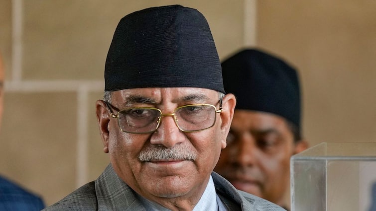 <div>Nepal Ex-PM Prachanda 'No Longer' CPN-MC Party Chief, Days After Gen-Z Uprising</div>