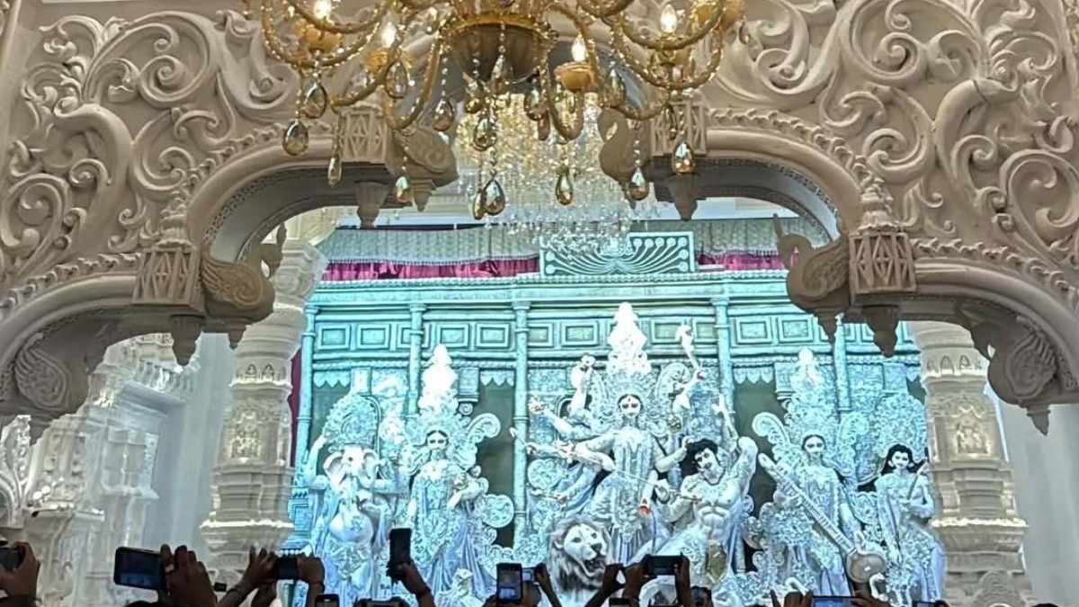 (Image Source: Instagram/ jay_durga_maa_official)