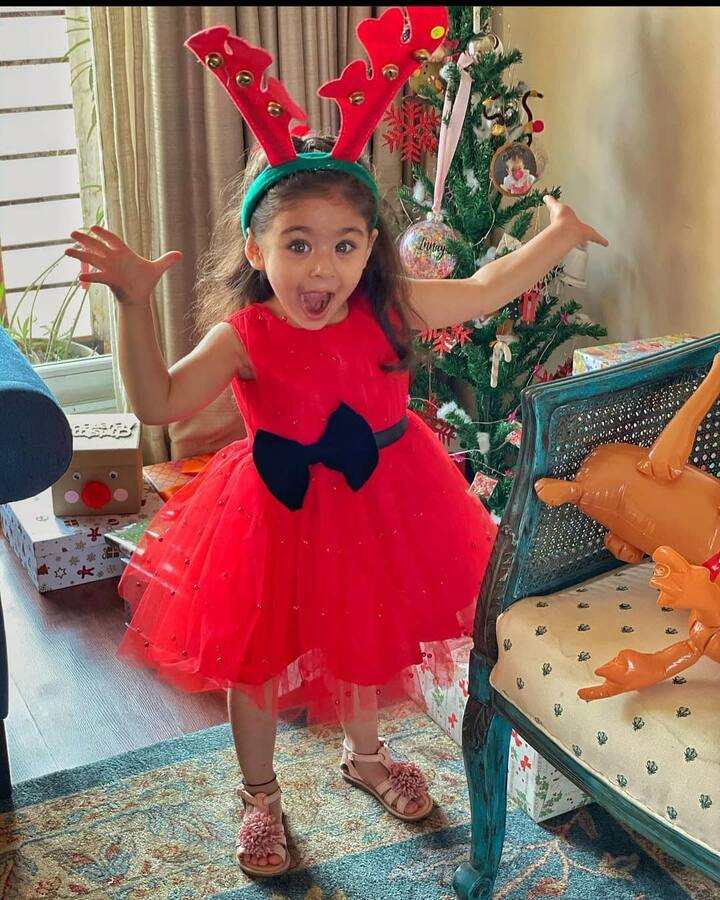 सोहा अली खान और कुणाल खेमू की लाडली इनाया सात साल की हैं और बहुत खूबसूरत हैं.