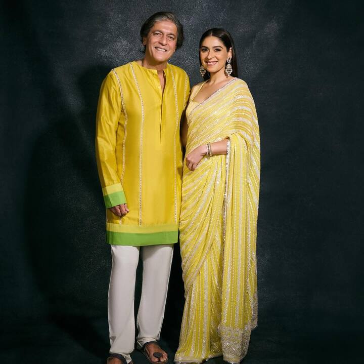 चंकी पांडे ने 17 जनवरी  1998 में भावना पांडे से शादी की थी.