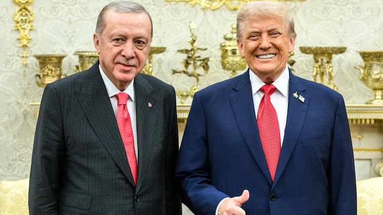 <div>WATCH: Trump Praises Erdogan, Says Turkish Leader 
