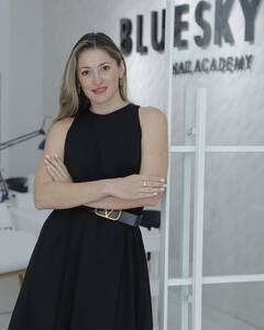 ‘हनुमान’ के बेटे की रशियन बहू की 8 तस्वीरें: स्टाइल में देती हैं एक्ट्रेसेस को मात, हुस्न देख आप भी खो बैठेंगे होश