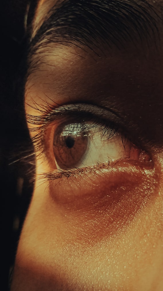 7 Proven Ways To Remove Dark Circles Under The Eyes Naturally