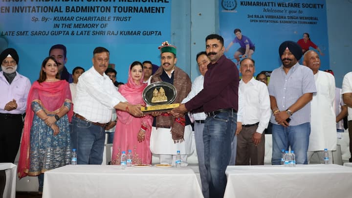 Sharing the photo on Facebook, Vikramaditya Singh said, 